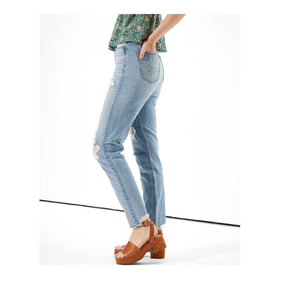 NWT AE Ripped Mom Jean - Picture 10 of 10